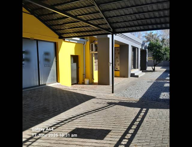 226M² BUSINESS FOR SALE IN BO-DORP